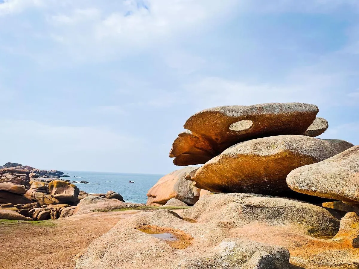 L'Escale-Chambres D'Hotes Au Coeur De La Cote De Granit Rose Pleumeur-Bodou 0*,  France